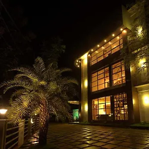 hotel-la-serene-mattannur.kerala-hotels.net/